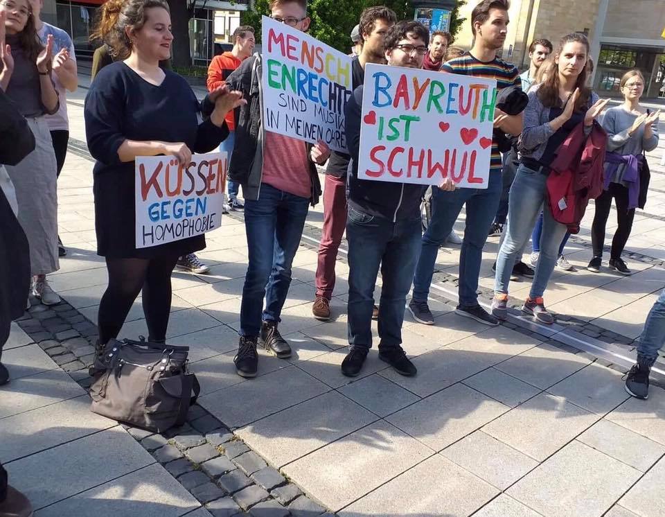Keine Bühne für Homophobie – auch nicht im Orchestergraben!